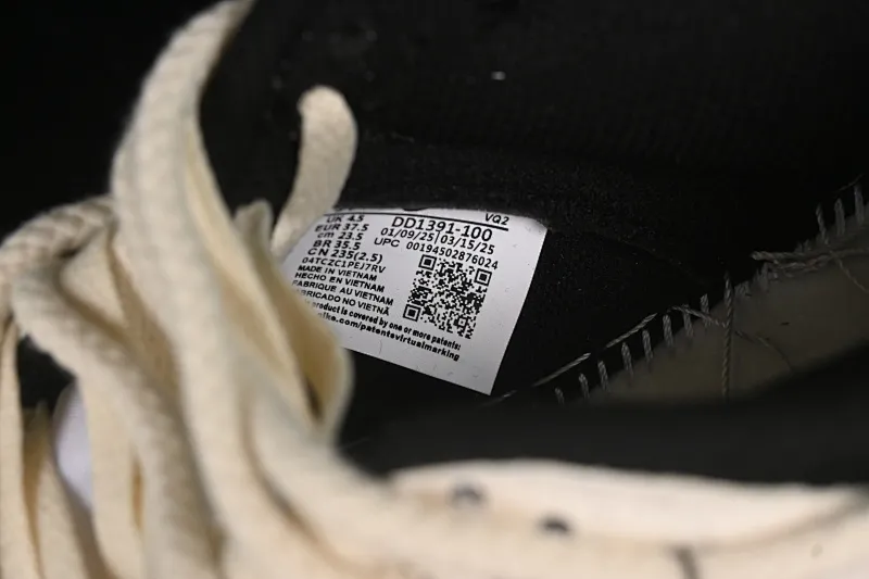 All Categories Nk SB Dunk Series Nk SB Dunk Low Low-top sneakers Nike Dunk Low "Tms Cny" Red Panda Cheese Dopamine Splashed old low-top casual sneakers DD1391-100